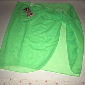 Brand new swimwear cover up skirt original price 29.95$one size
